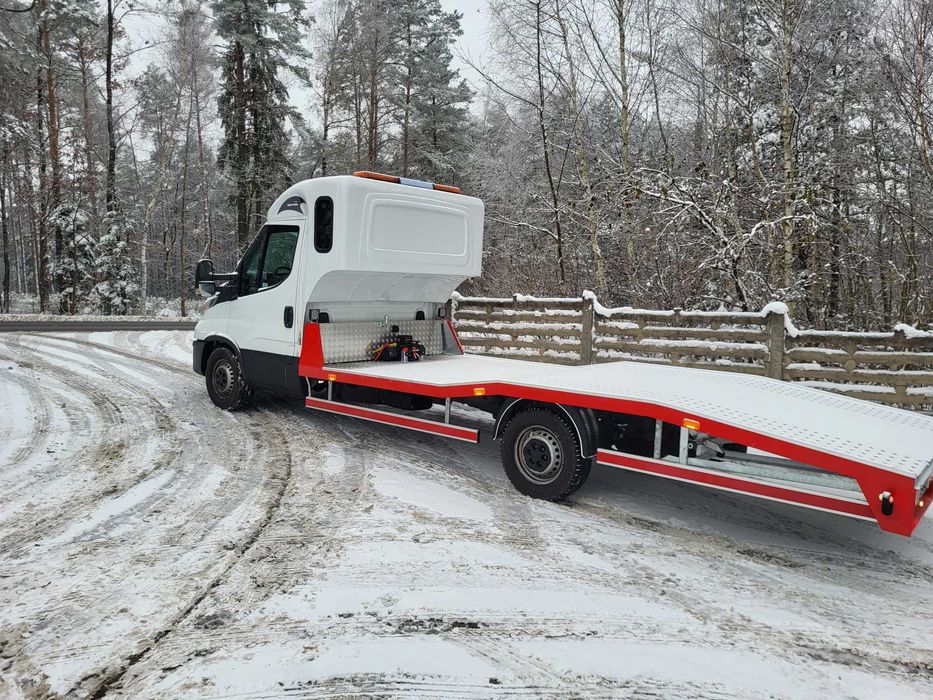 Renault master zabudowa autolaweta pomoc drogowa Nowpol