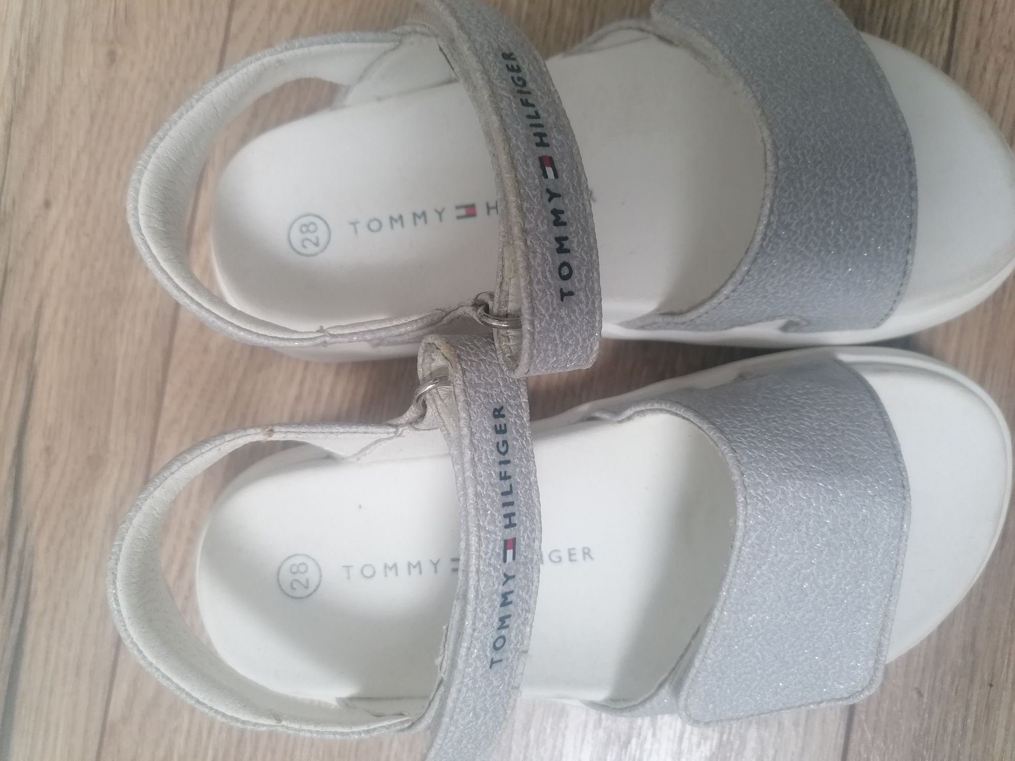 Sandałki Tommy Hilfiger r. 28
