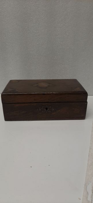Drewniana szkatułka vintage