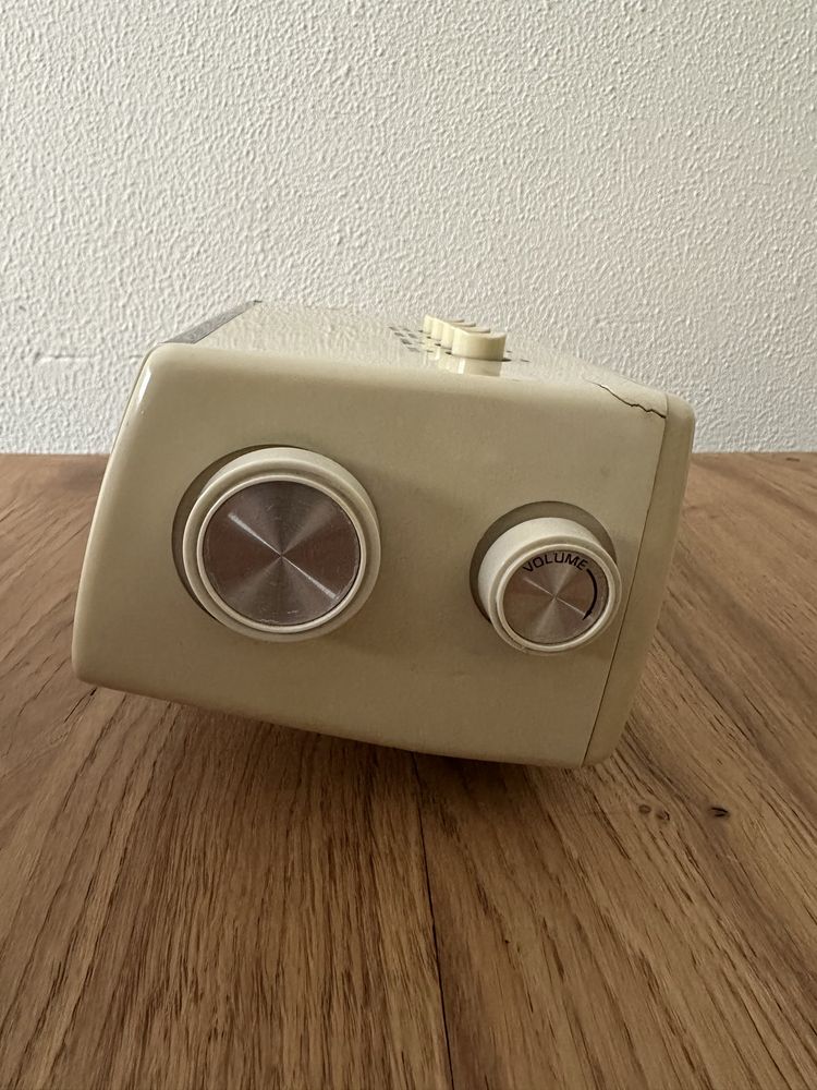 Radio Sony 8FC-100E Vintage Raro 1972