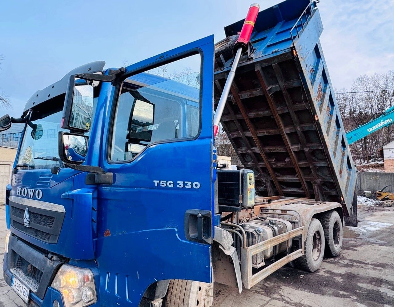 Продам самоскид HOWO T5G 330 (6х4) Євро-5 2017 року