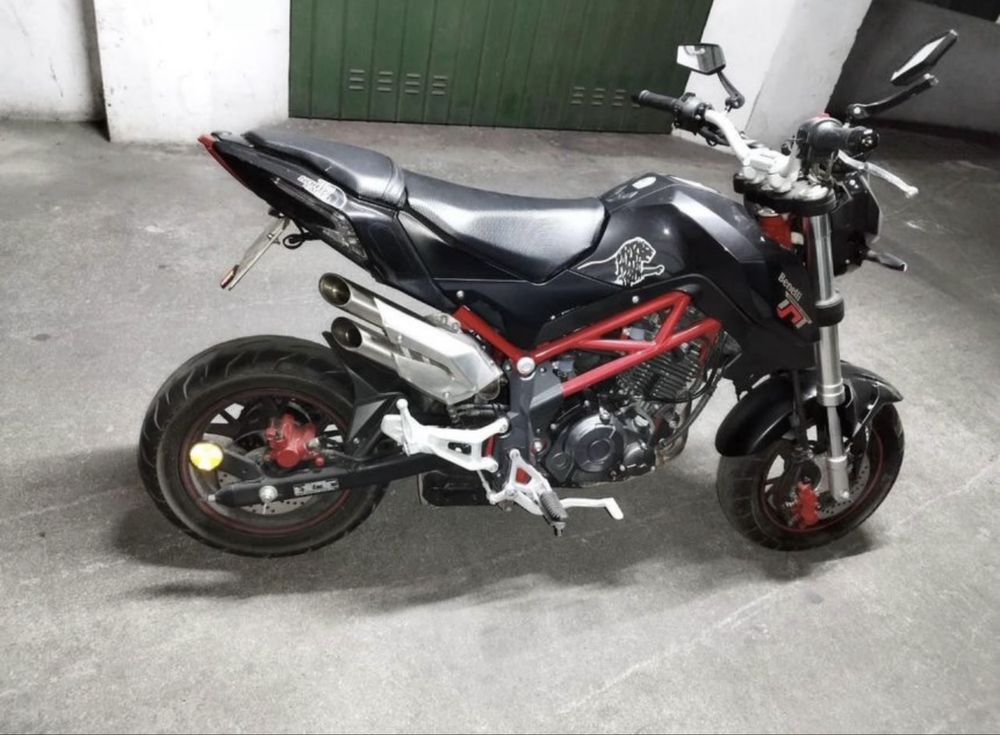 Benelli TNT 125.