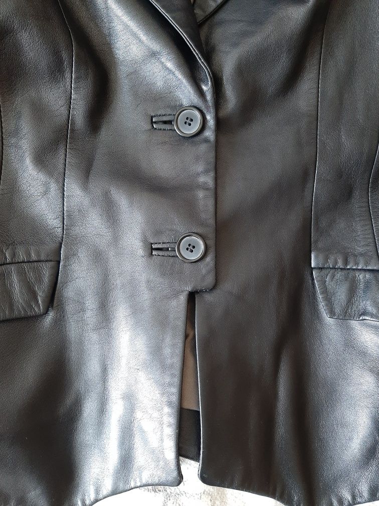 Женский кожанный пиджак-куртка D&G