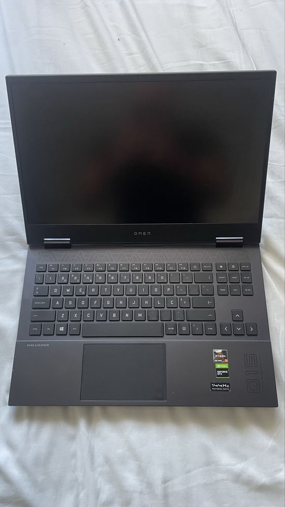 Portatil HP OMEN Ryzen 5 + 16Gb RAM + GTX 1650TI