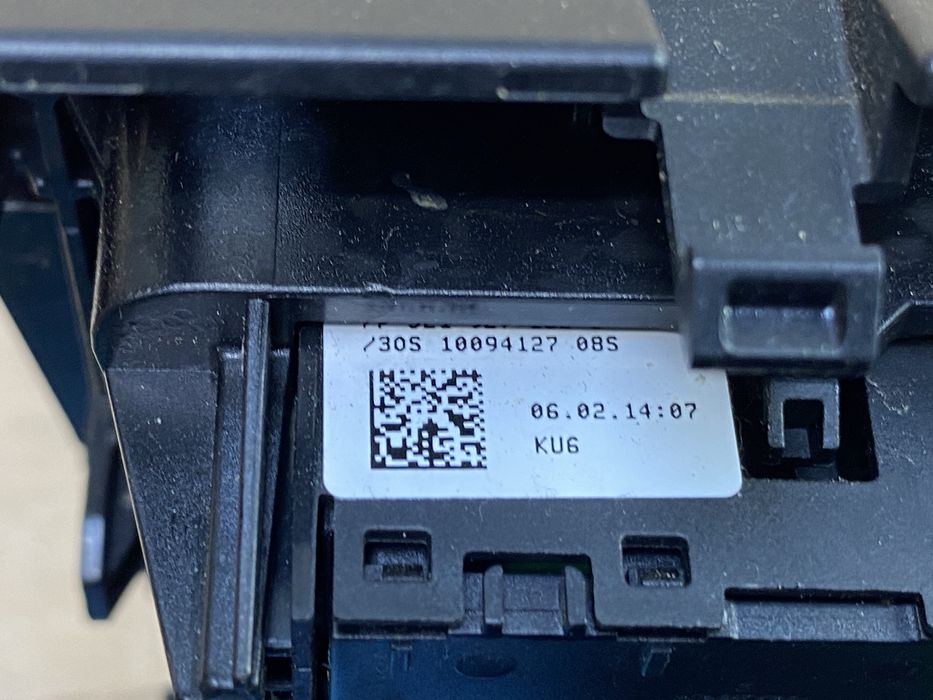 RAMKA Zmiany Biegów SKODA OCTAVIA III AUTOMAT Panel Przełączników