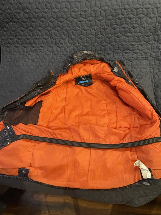 Курточка на подростка!!