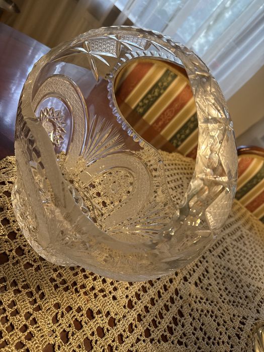 Krysztalowy kosz na owoce