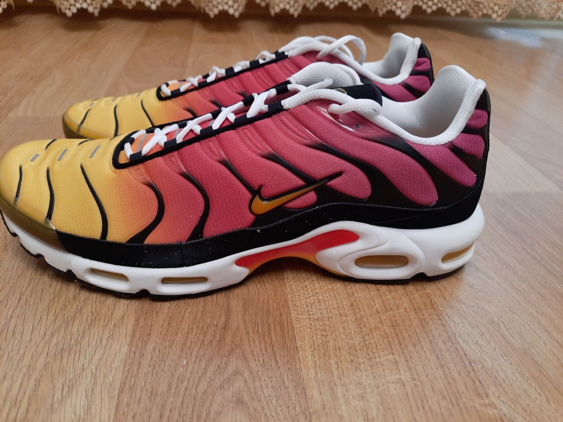 Оригінальні чоловічі кросівки Nike Air Max Plus OG (DX0755-600)