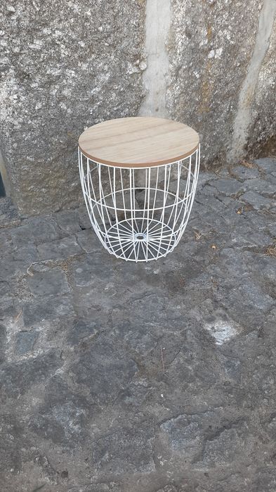 Candeeiros de teto e de mesinha