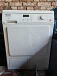 Suszarka kondensacyjna Miele T8627 WP  Plaster Miodu Pompa Ciepla