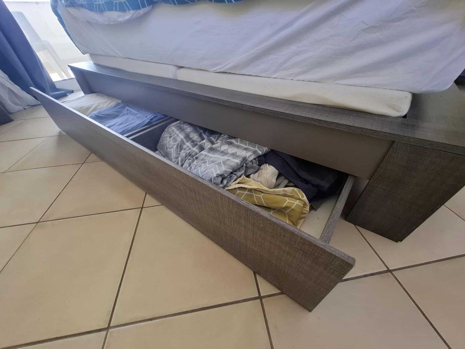 Cama de casal 160 x 200