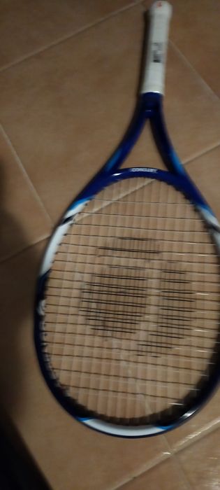 Vendo raquetes novas com capa e bolas