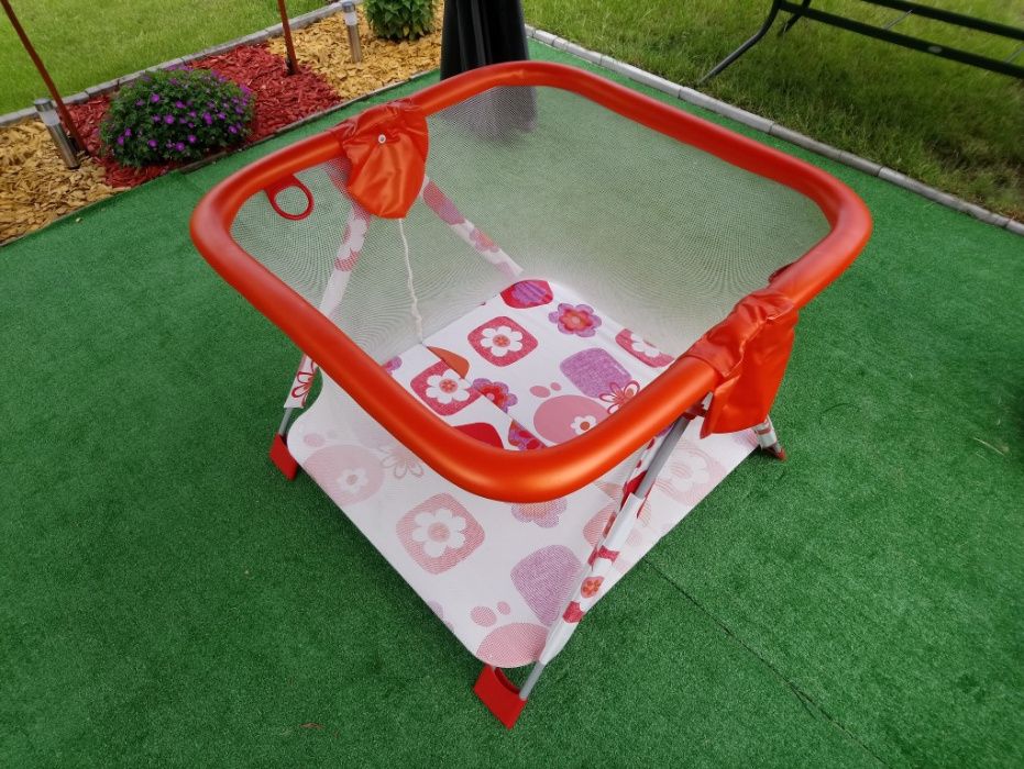 Kojec Brevi 103x103x82cm
