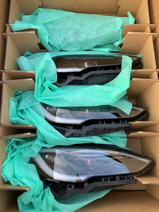 Tesla model S plaid тесла плейд запчасти бампер крило капот фари
