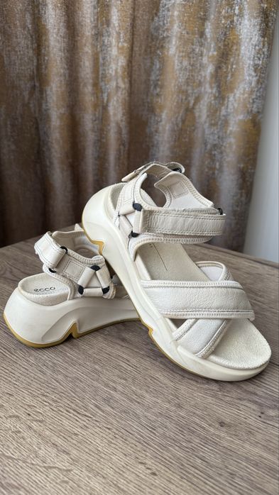 Сандалі жіночі Ecco Chunky