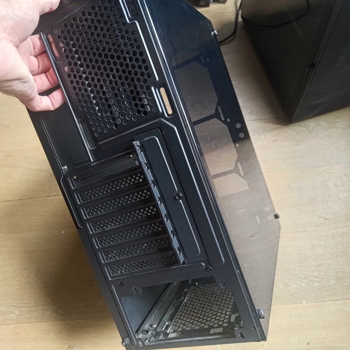 Plyta Glowna MSI B85M-G43, Processor i7 4770 3.4HZ 32Gb Ram Obudowa