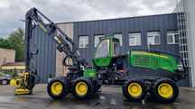 John Deere 1270G Harvester
