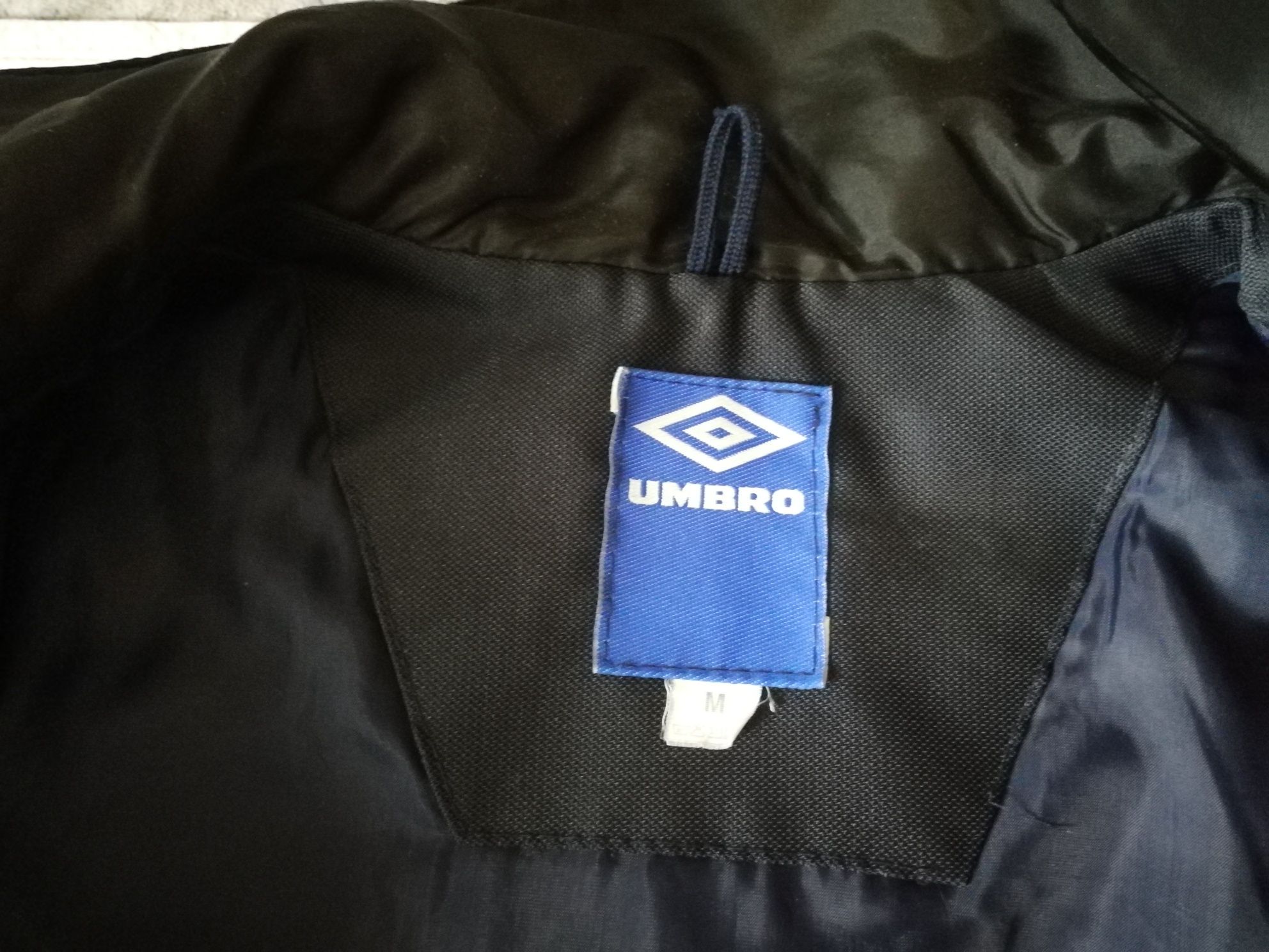 Куртка Umbro с капюшоном