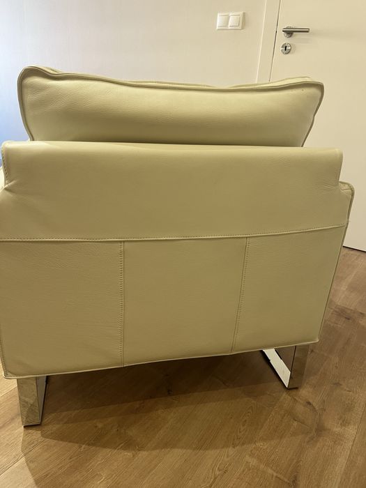 Sofa em pele branco IKEA