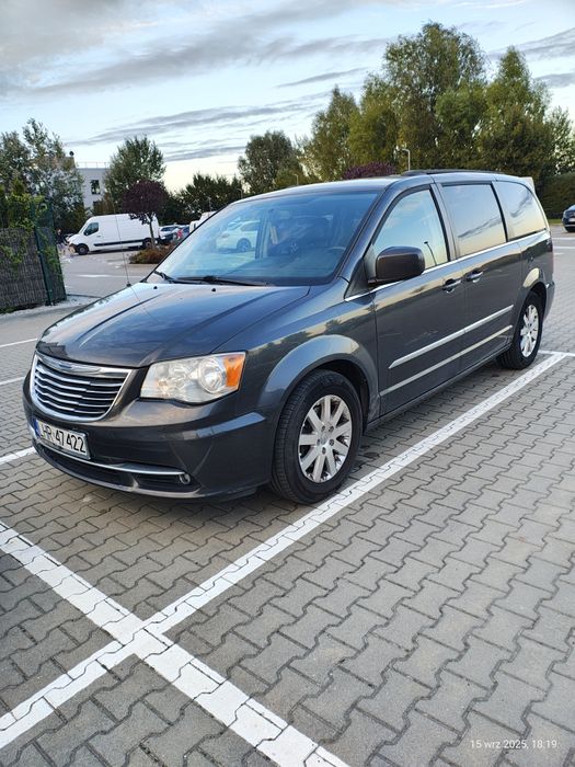 Chrysle Town & Country