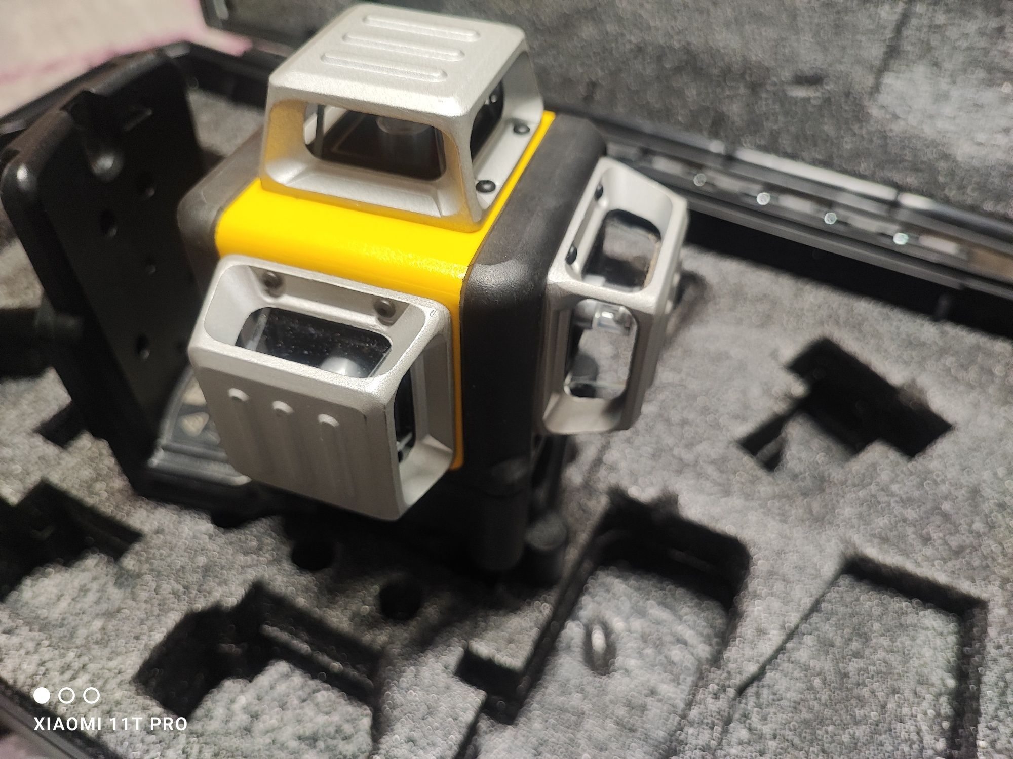 Laser DeWalt DCE098R czerwony oryginał!!! Nie zamiennik!!!