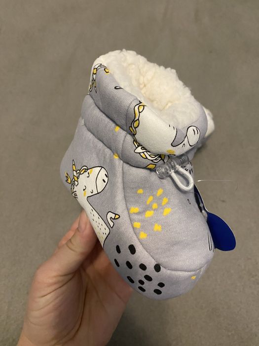 Пінетки чобітки чоботи зимове взуття нові 20 розмі пінетки