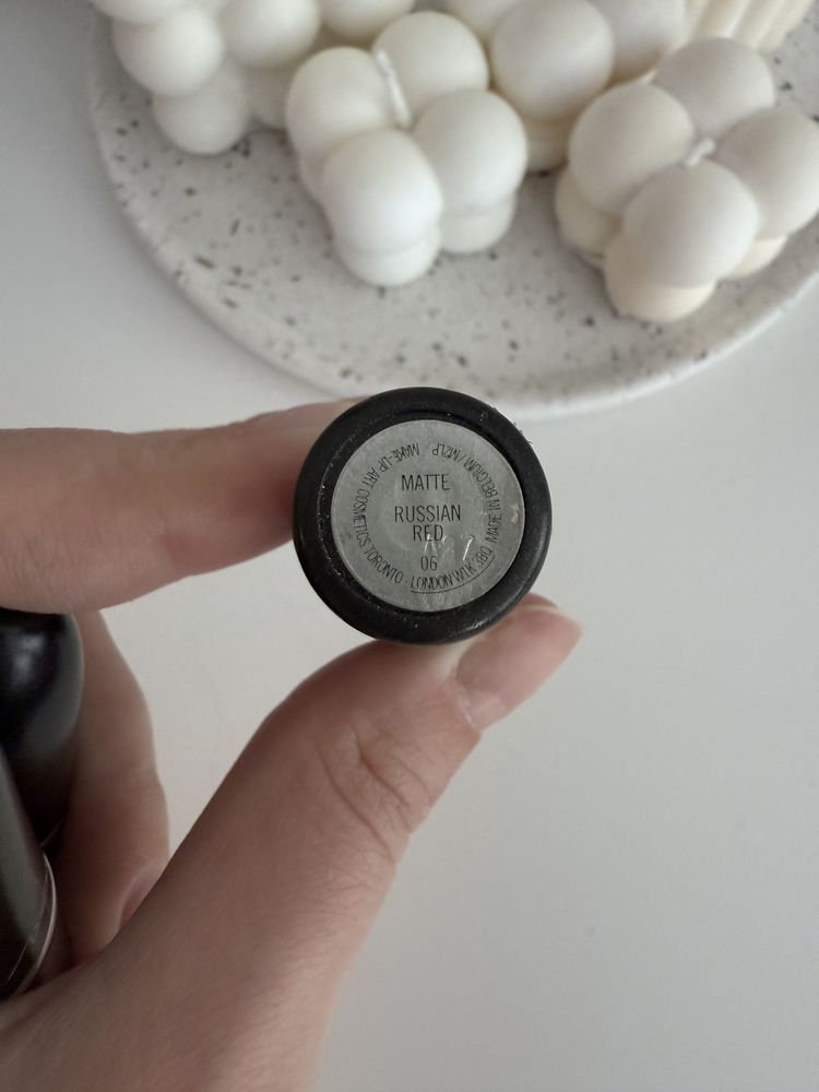 Matowa Szminka Pomadka MAC Mac Russian Red Matte