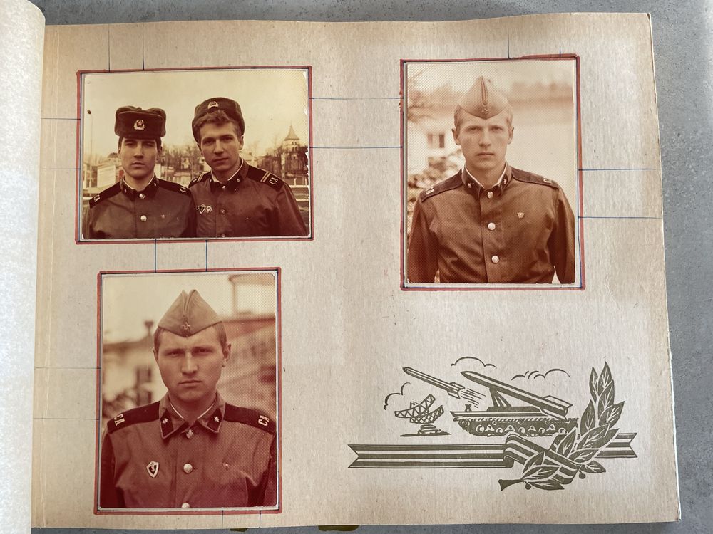 Album ze zdjęciami żołnierzy armii radzieckiej ZSRR