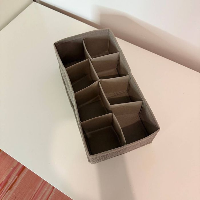 Organizador de gaveta em tecido cinzento