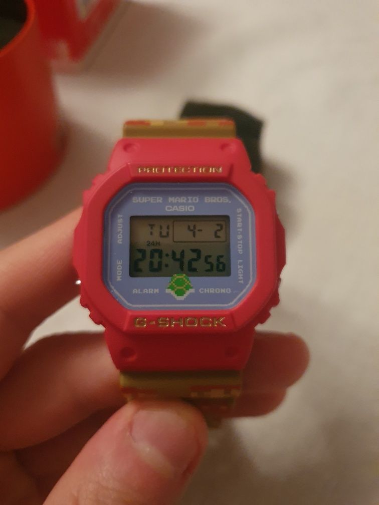 Casio G-Shock, Super Mario, DW-5600SMB-4ER