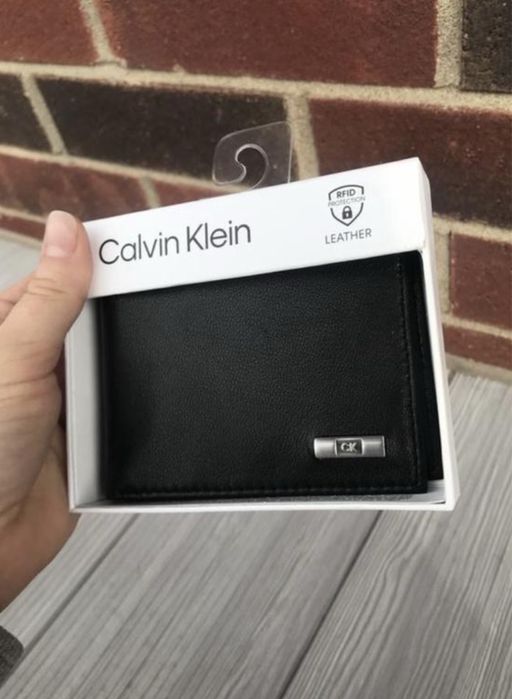 Calvin Klein портмоне гаманець шкіряний кошильок бумажник Новий