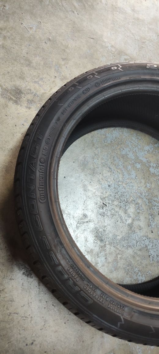 Pneus 265/40/21 semi novos continental