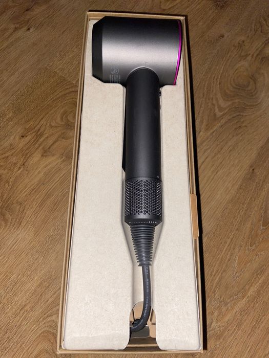 Now's suszarka Dyson Supersonic Stal Fuksja