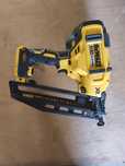 Sprzedam gwożdziarke sztyfciarkearki DeWalt dcn 660