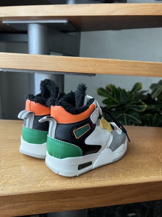 Стильні зимові кросівки для хлопчика