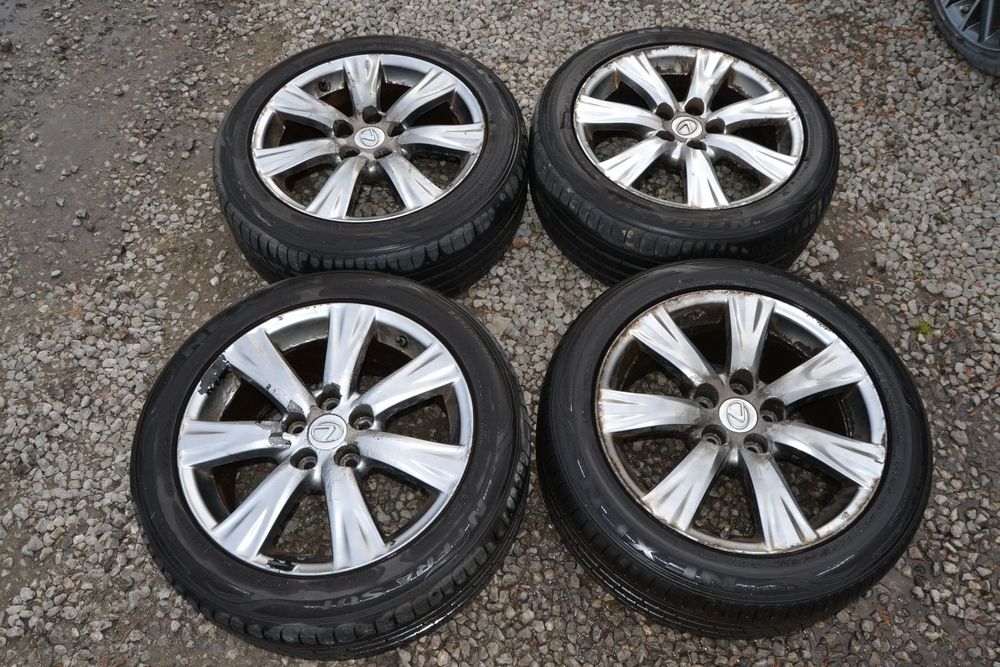 Felgi z oponami 17 cali 225/50 5x114,3 Lexus