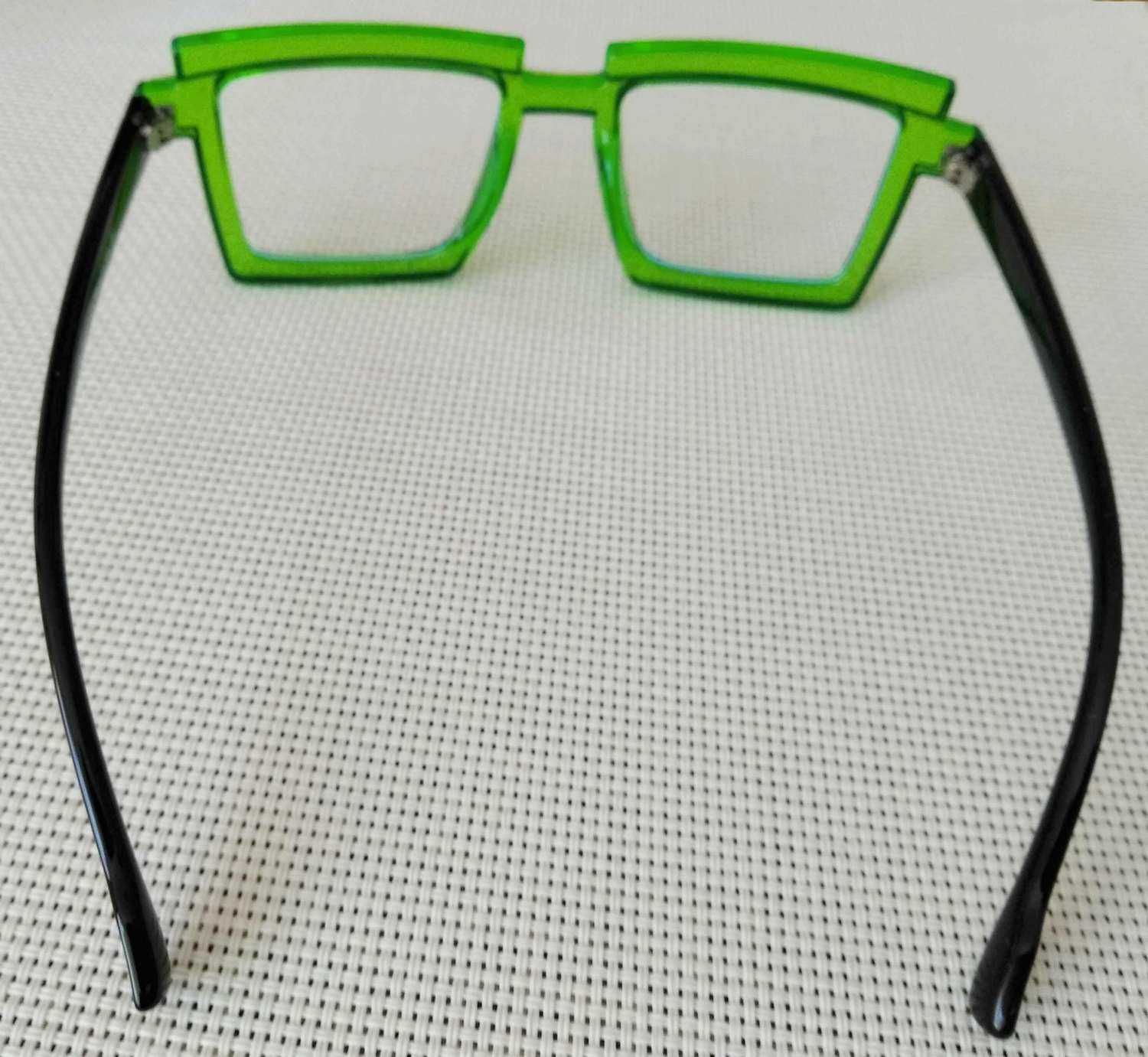 Oryginalne okulary zielone oprawki kreskówki damskie męskie.