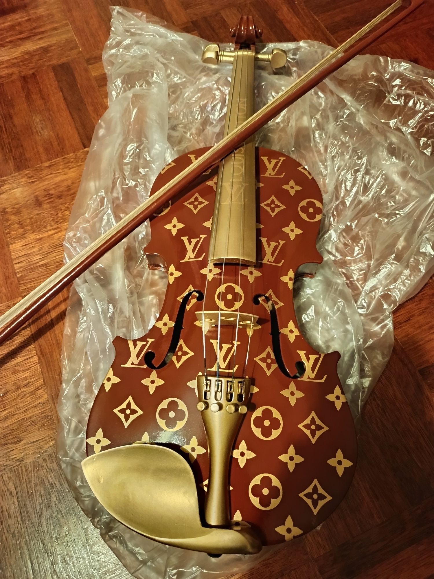 Violino original Louis Vuitton