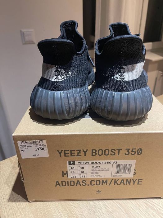adidas Yeezy boost 350 v2 Oreo 44 2/3 zebra onyx beluga bone carbon w