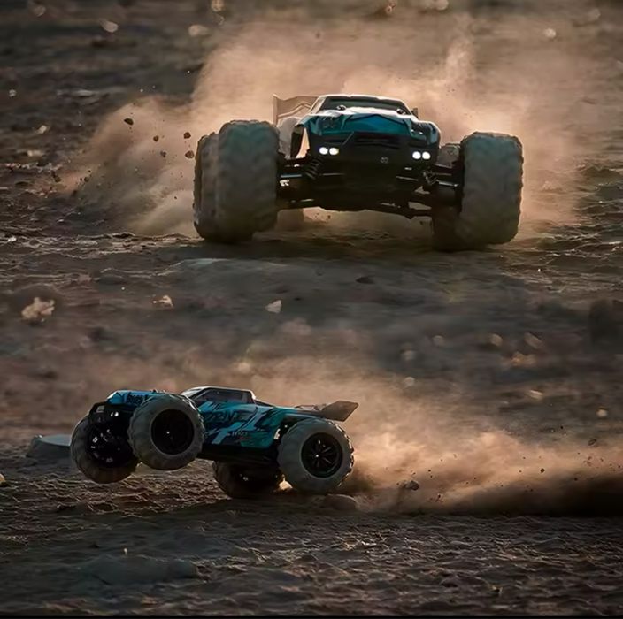 Профессиональная машинка на радиоуправлении Monster Truck SCY 16101Pro