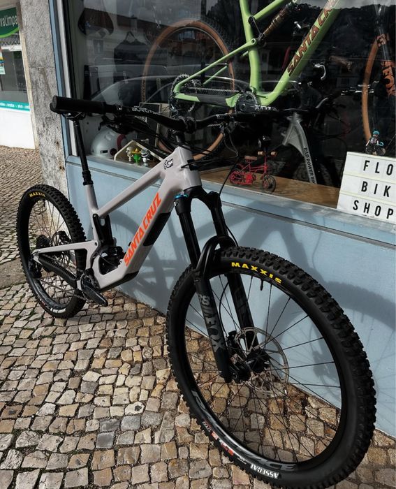 Santa-Cruz Nomad