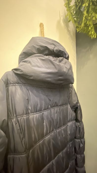 Пуховик жіночий бренду Silvian Heach синього кольору розмір М