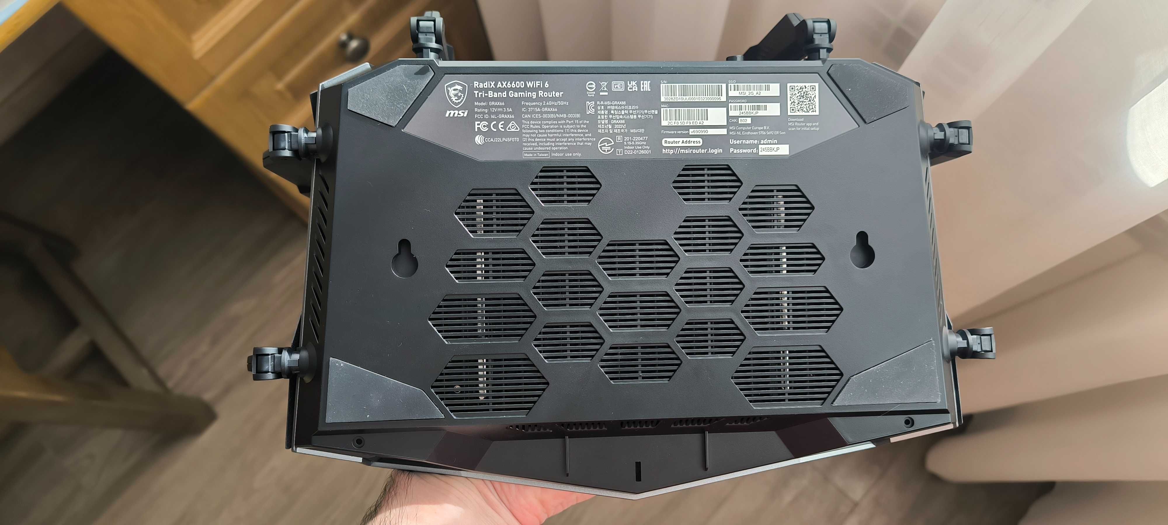 Роутер MSI RadiX GRAX66 AX6600 WiFi 6 Tri-Band Gaming