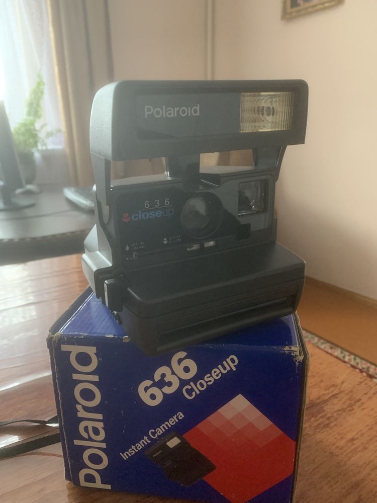 Фотоапарат Polaroid close up