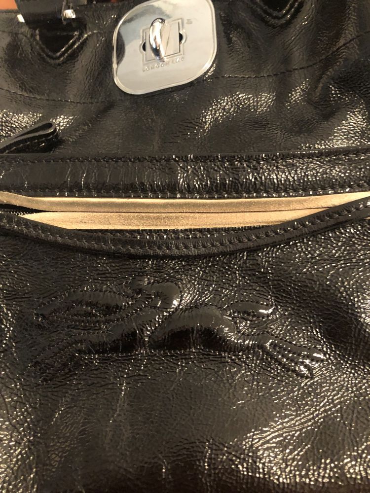 Longchamp - mala em pele preta verniz martelado