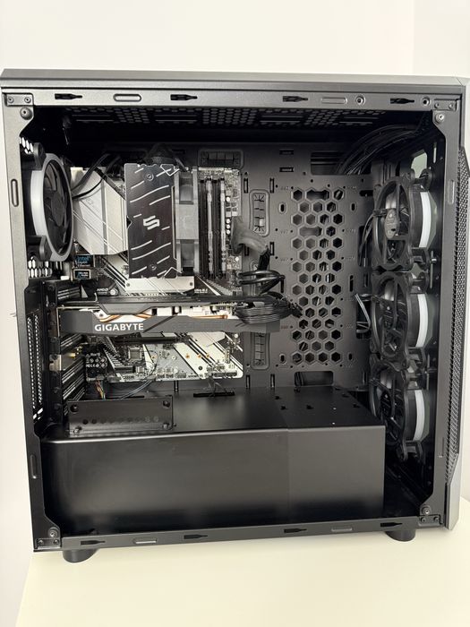 Komputer stacjonarny i5 9400F - RTX 2070 - 32Gb Ram-WiFi/BT