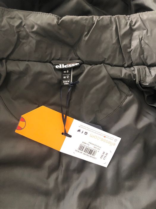 Зимняя женская куртка  Ellesse новая
