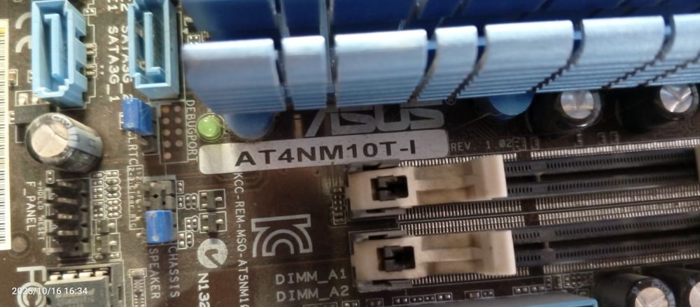 Asus mini atx AT4NM10T-I материнська плата