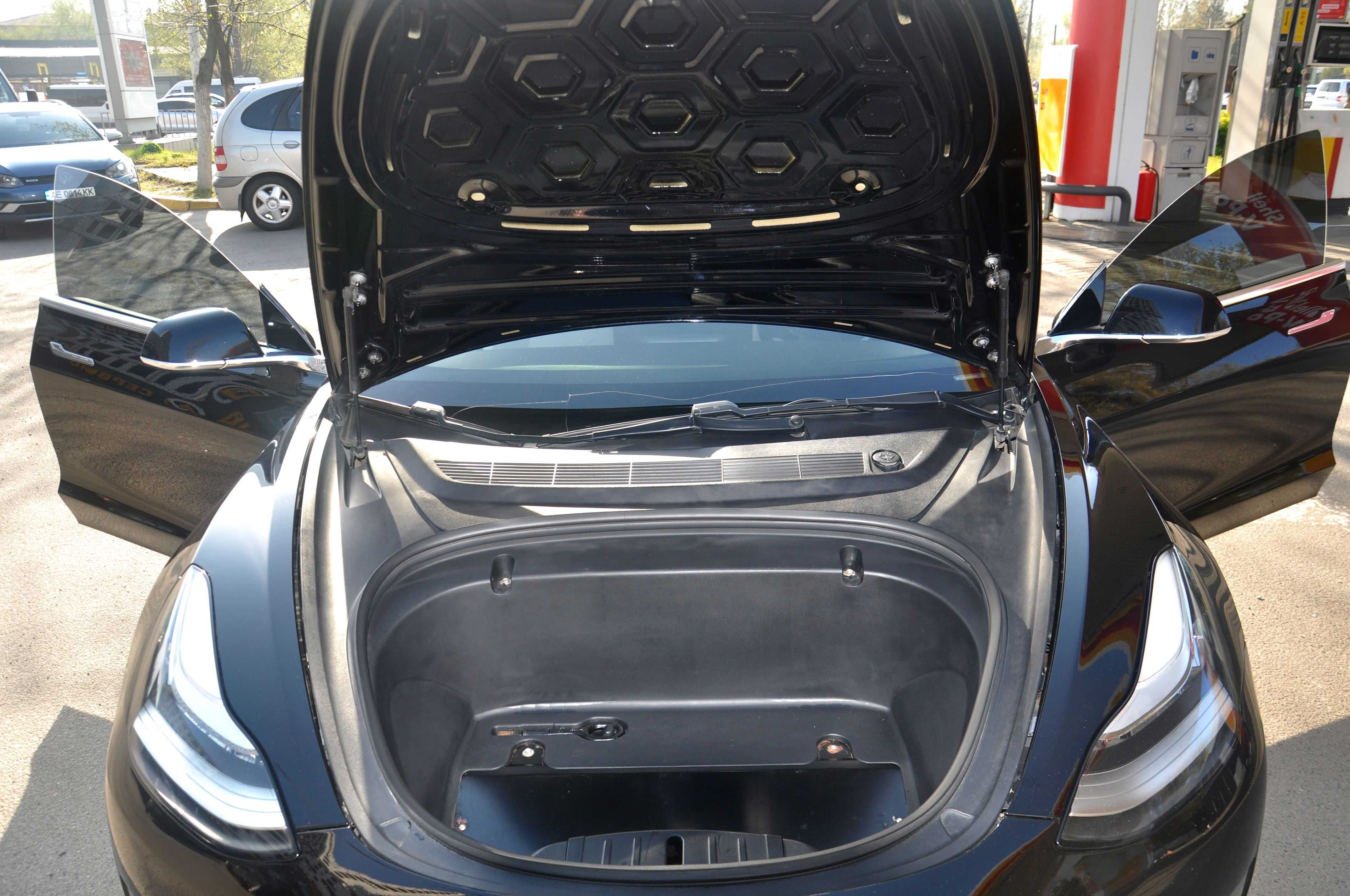 Tesla Model 3 2018 • Long Range 80.5 kWh Dual Motor (441 к.с.) AWD