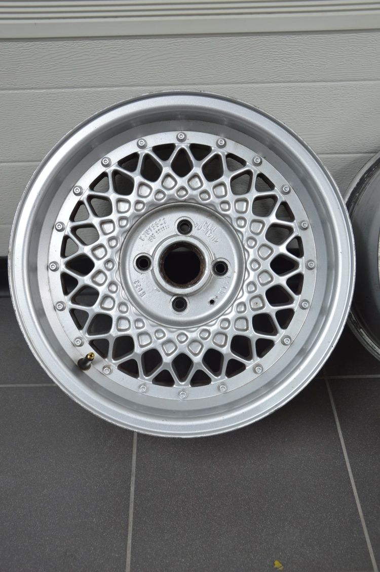 Rial cobra rs mesh 15 4x100 7j et23 8j et18 BMW E30 Golf MK1 kadett